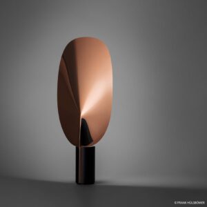 FLOS Serena - stmívatelná stolní lampa LED, měď
