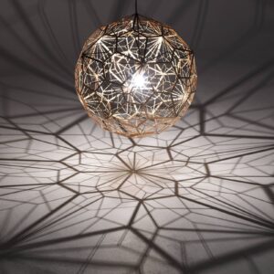 Tom Dixon Etch Web závěsné světlo z mosazi