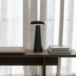 LED stolní lampa Arcello stmívatelná